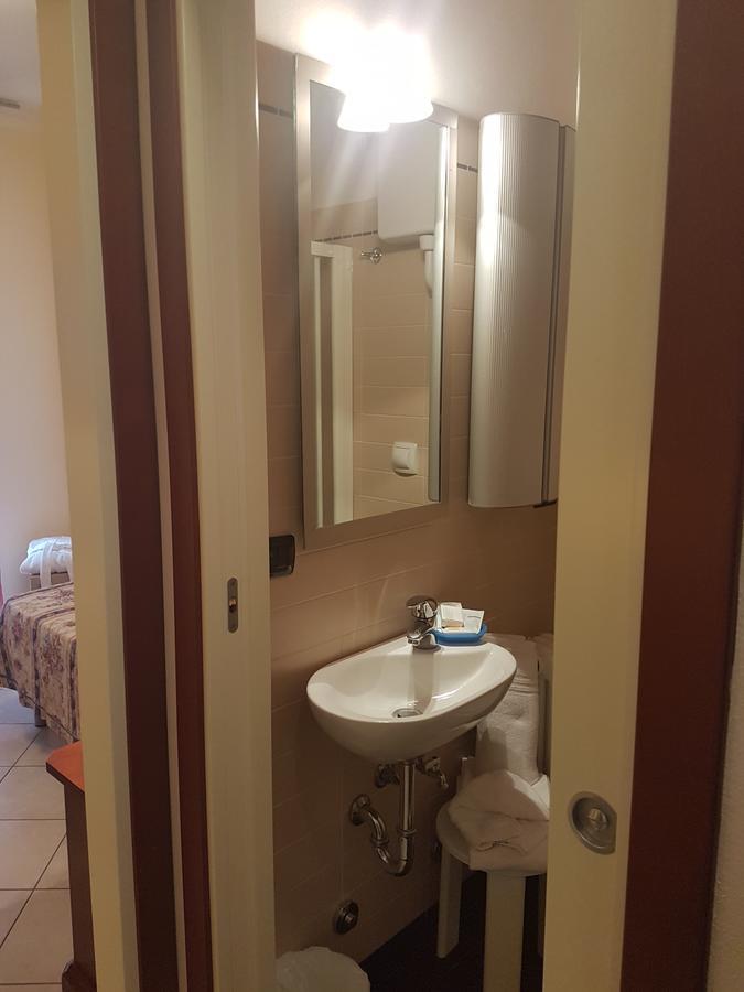Hotel Bridge Bellaria – Igea Marina Kültér fotó