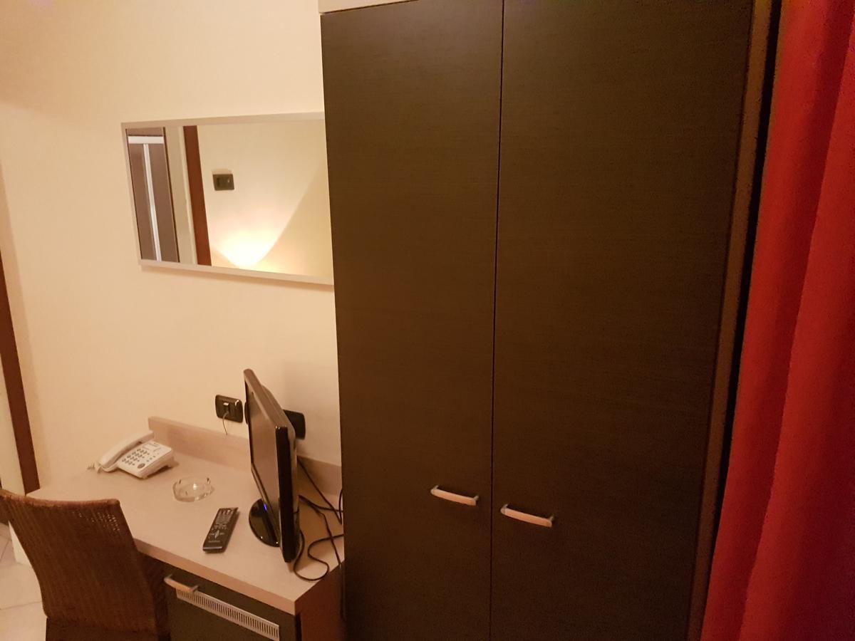 Hotel Bridge Bellaria – Igea Marina Kültér fotó